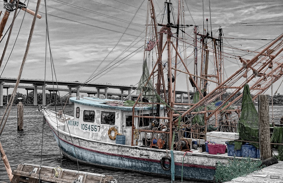 FISHING BOAT